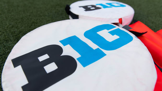 Big Ten football logo